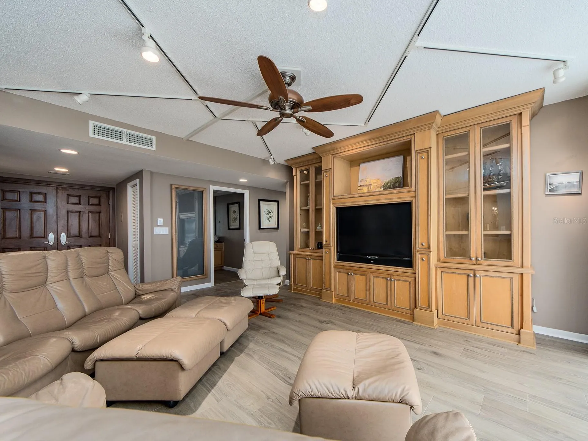 100 Pierce Street Clearwater FL 33756