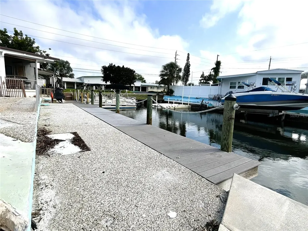 6905 W Bayou Lane Bradenton FL 34207