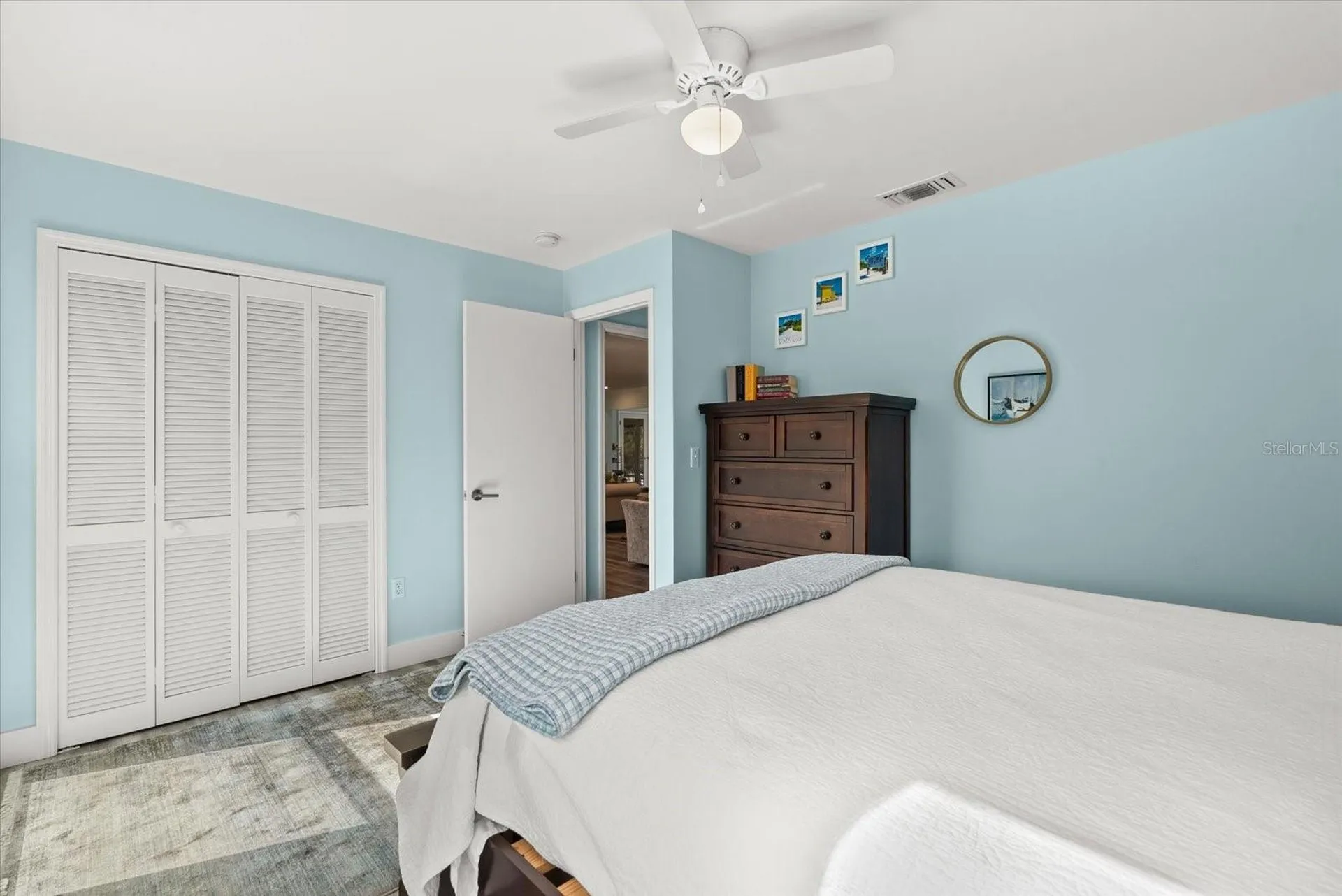 704 Tropical Circle Sarasota FL 34242