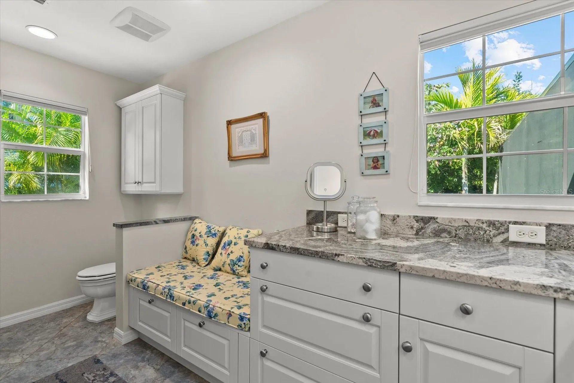 704 Tropical Circle Sarasota FL 34242