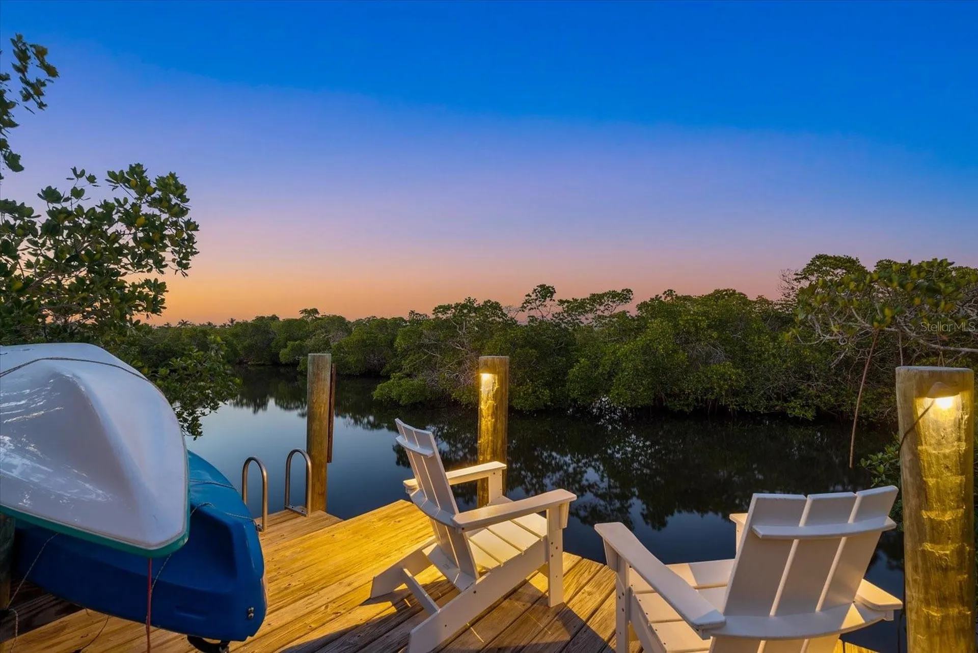 704 Tropical Circle Sarasota FL 34242