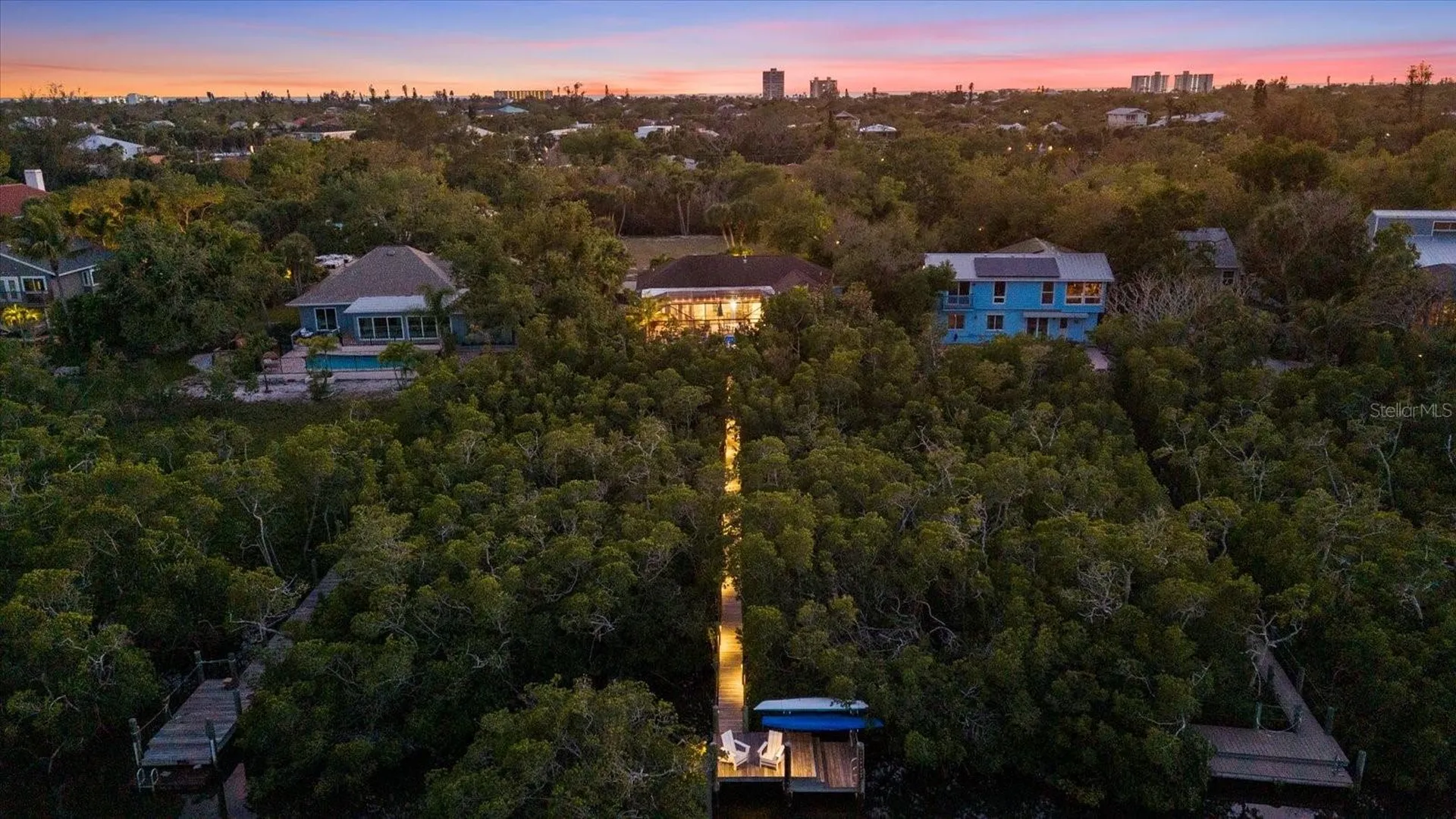 704 Tropical Circle Sarasota FL 34242