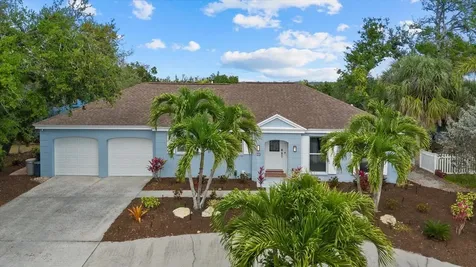 704 Tropical Circle Sarasota FL 34242
