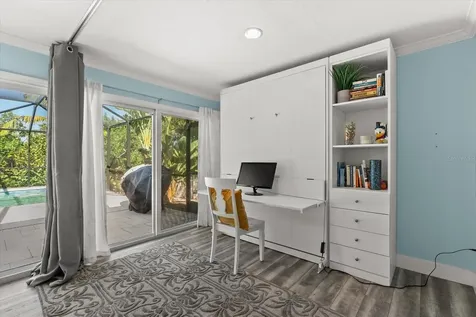 704 Tropical Circle Sarasota FL 34242