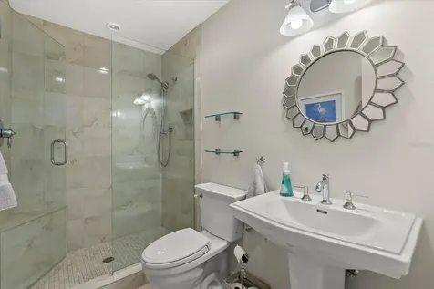 704 Tropical Circle Sarasota FL 34242