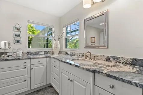 704 Tropical Circle Sarasota FL 34242