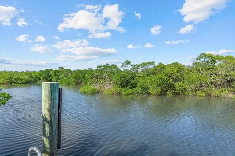 704 Tropical Circle Sarasota FL 34242