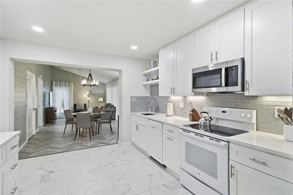 2545 Browning Street Sarasota FL 34237