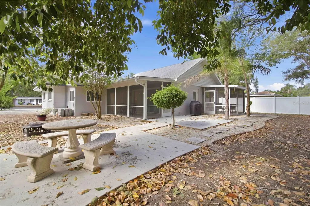 2545 Browning Street Sarasota FL 34237