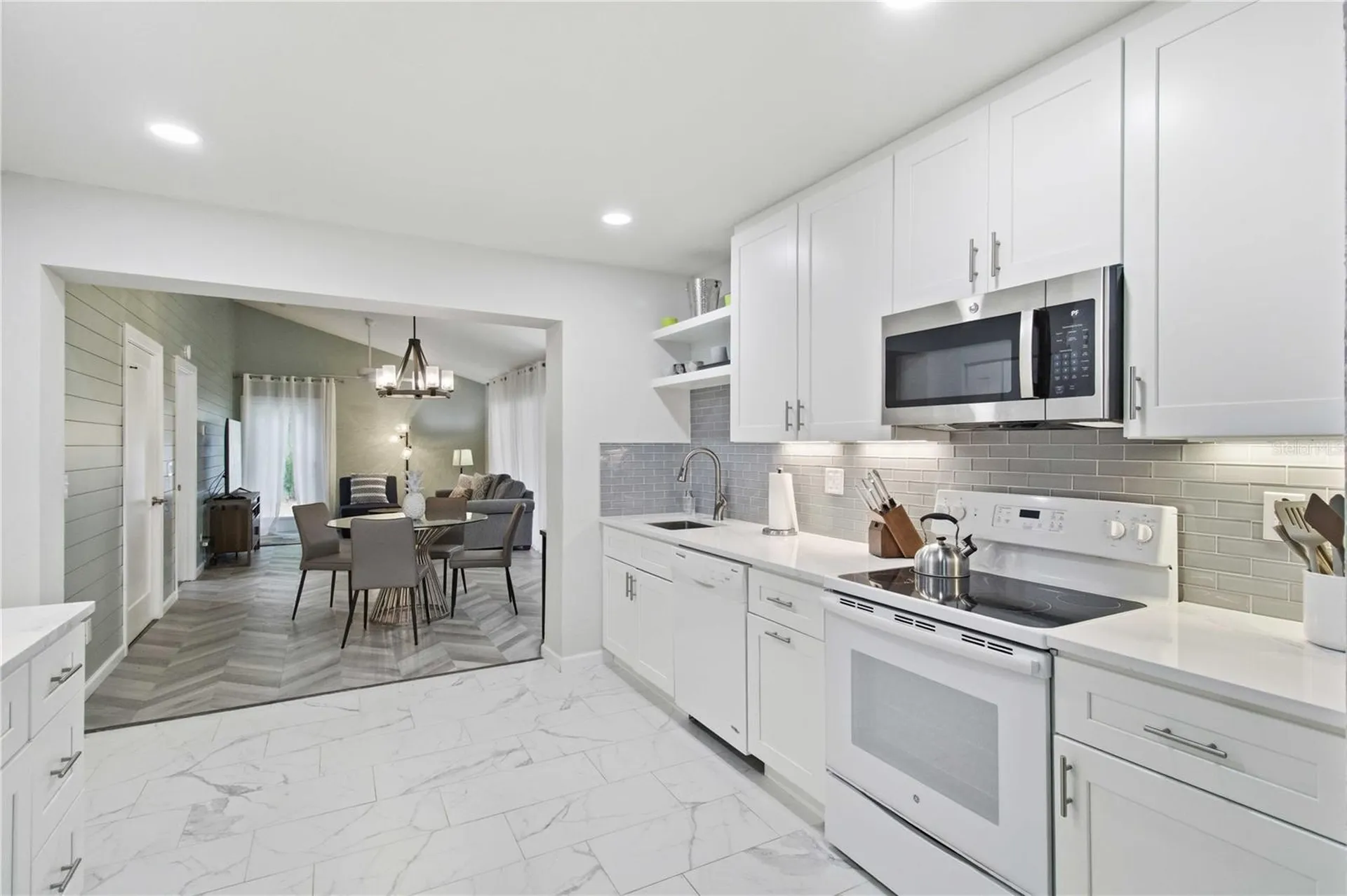 2545 Browning Street Sarasota FL 34237