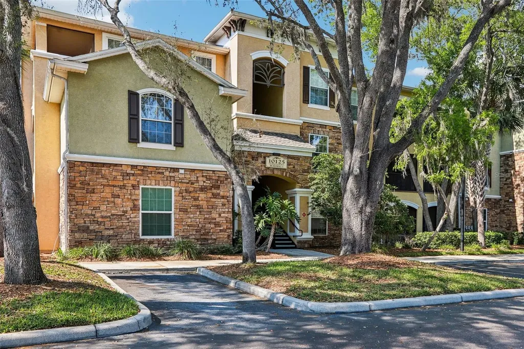 10125 Courtney Palms Boulevard Tampa FL 33619