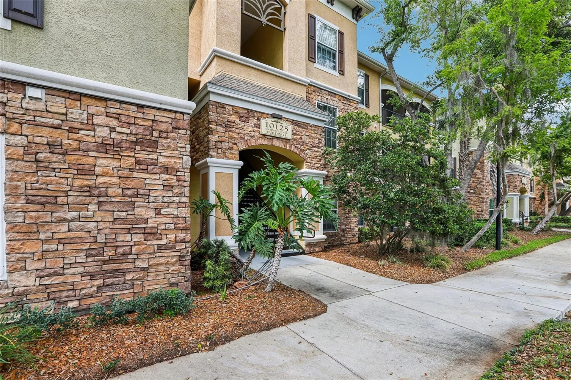 10125 Courtney Palms Boulevard Tampa FL 33619