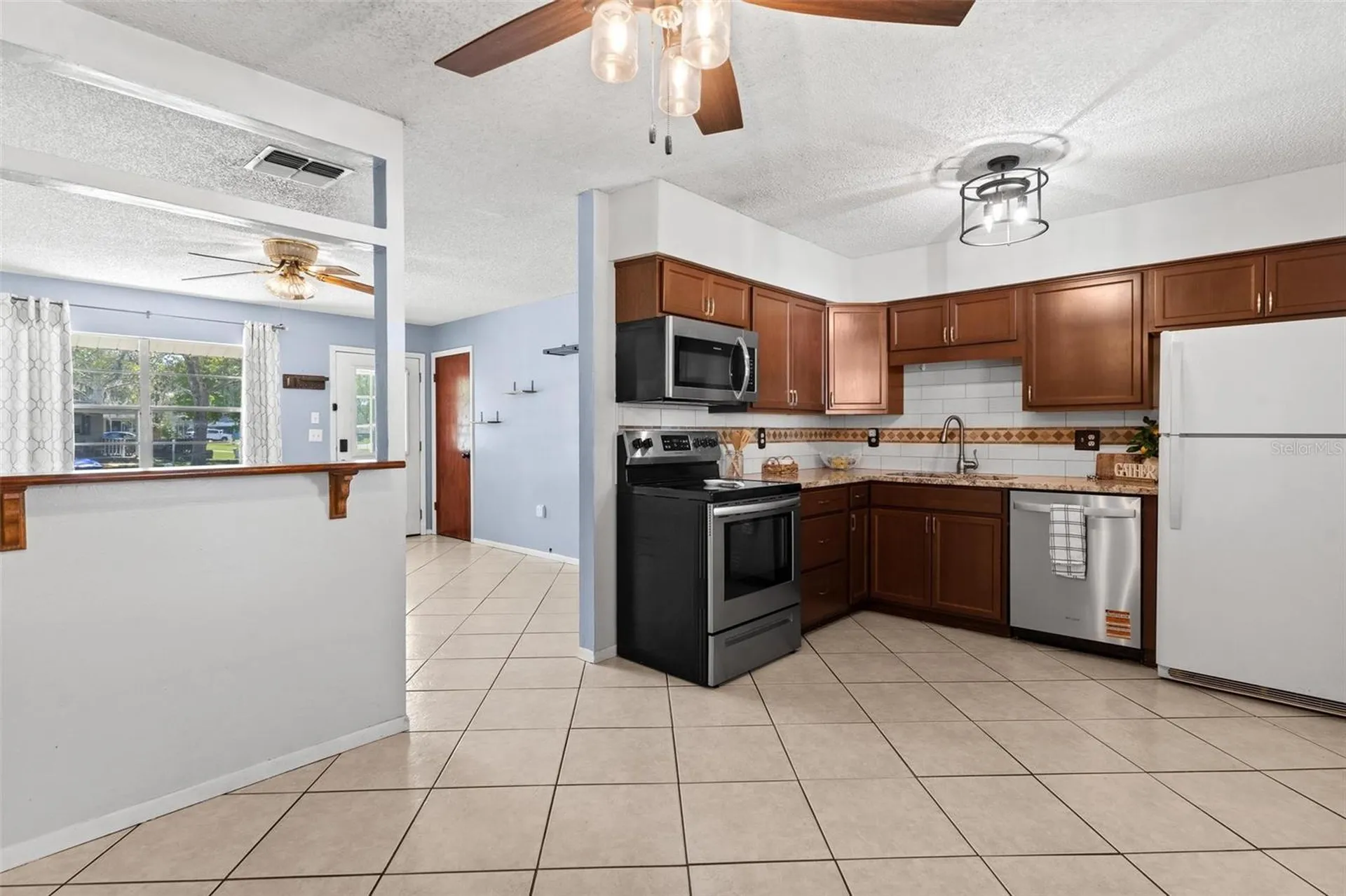 1101 Spruce Court Tavares FL 32778