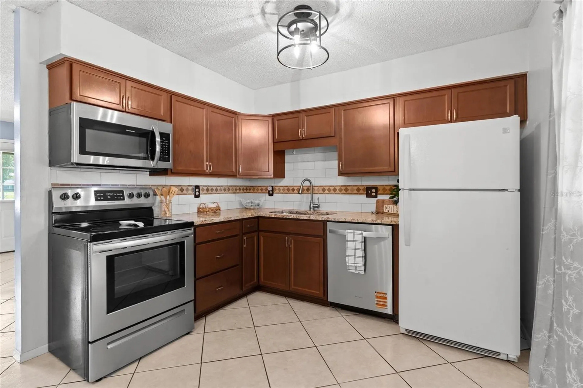 1101 Spruce Court Tavares FL 32778