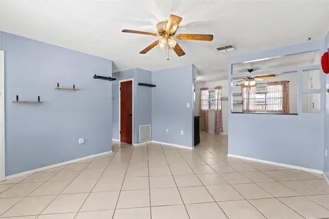 1101 Spruce Court Tavares FL 32778