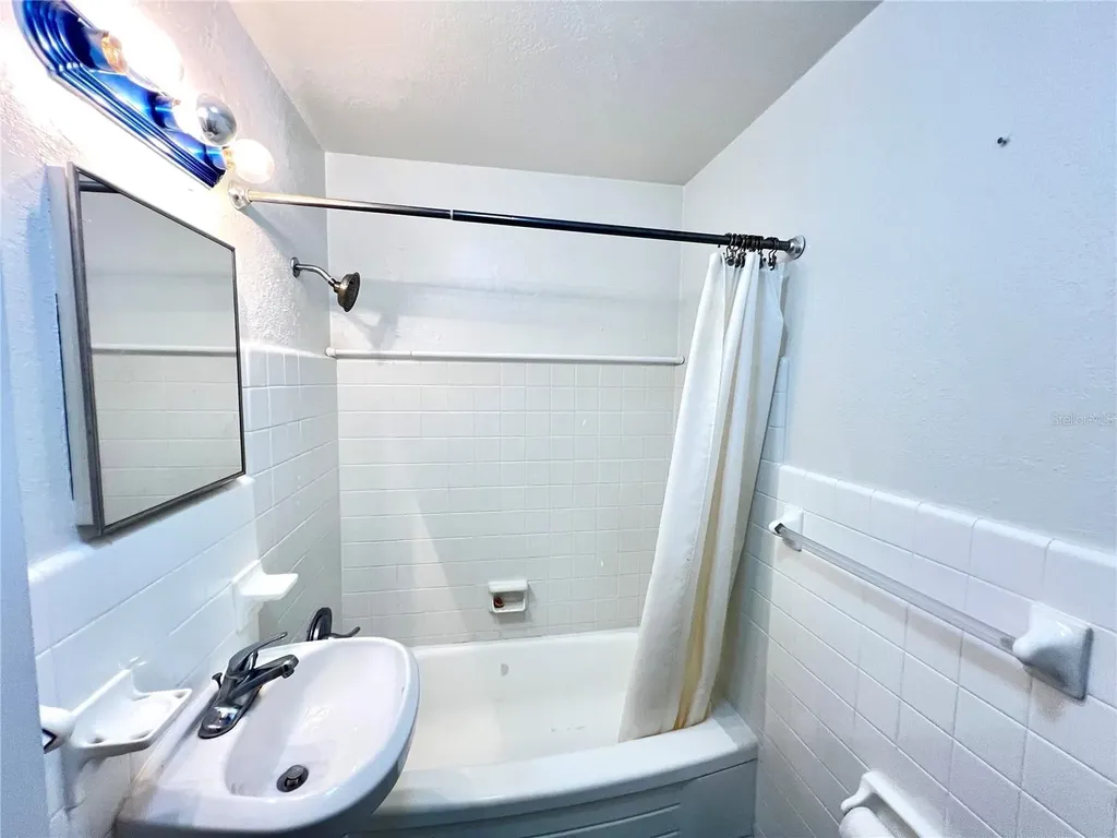 3315 58th Avenue S St Petersburg FL 33712