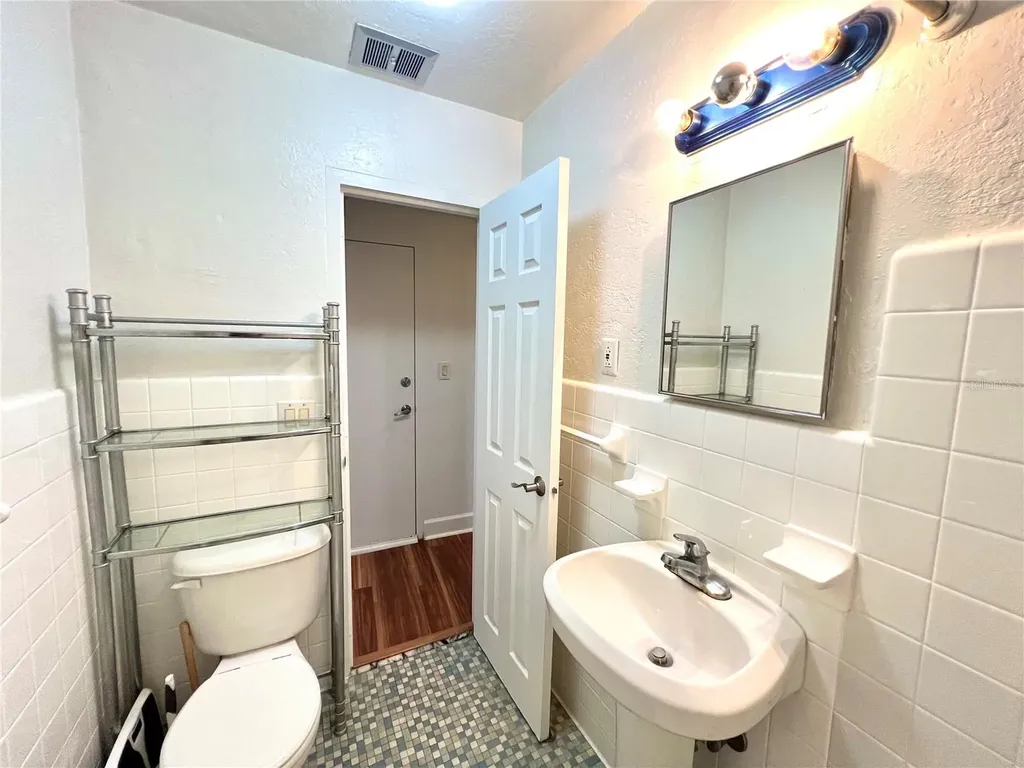 3315 58th Avenue S St Petersburg FL 33712