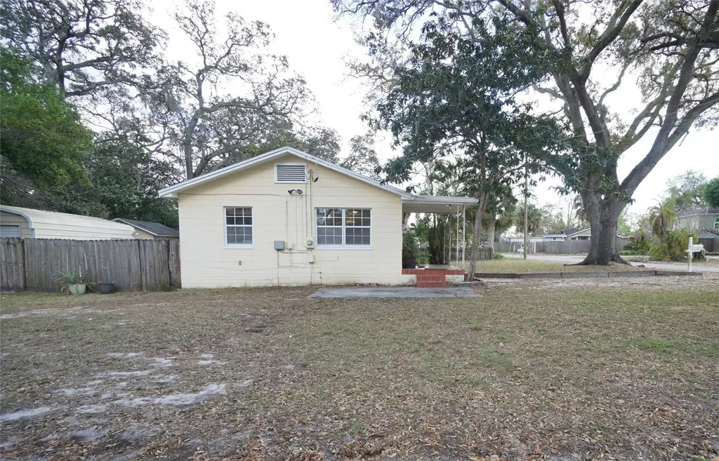 5611 N Mckay Avenue Tampa FL 33603