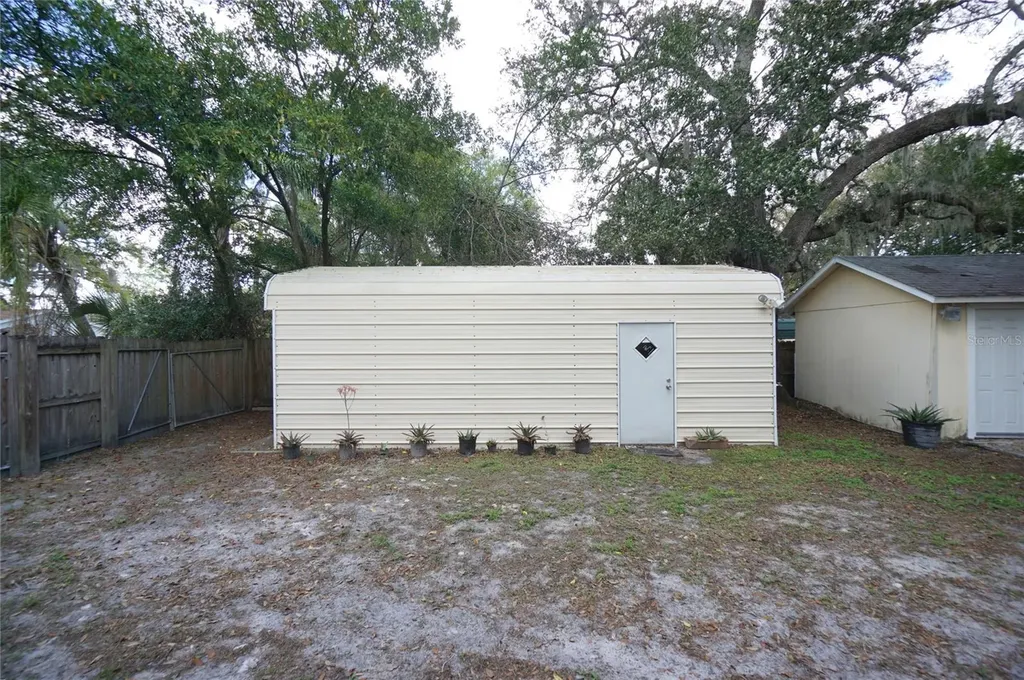 5611 N Mckay Avenue Tampa FL 33603