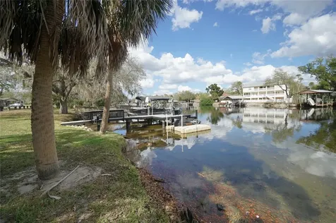 5611 N Mckay Avenue Tampa FL 33603