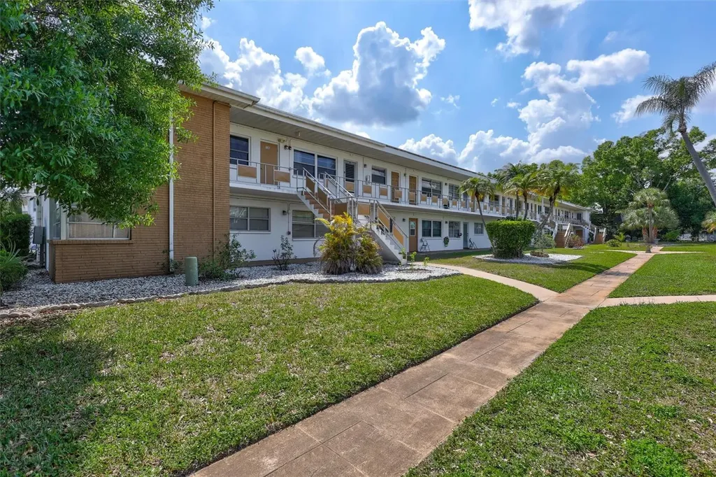 5940 21st Street N St Petersburg FL 33714