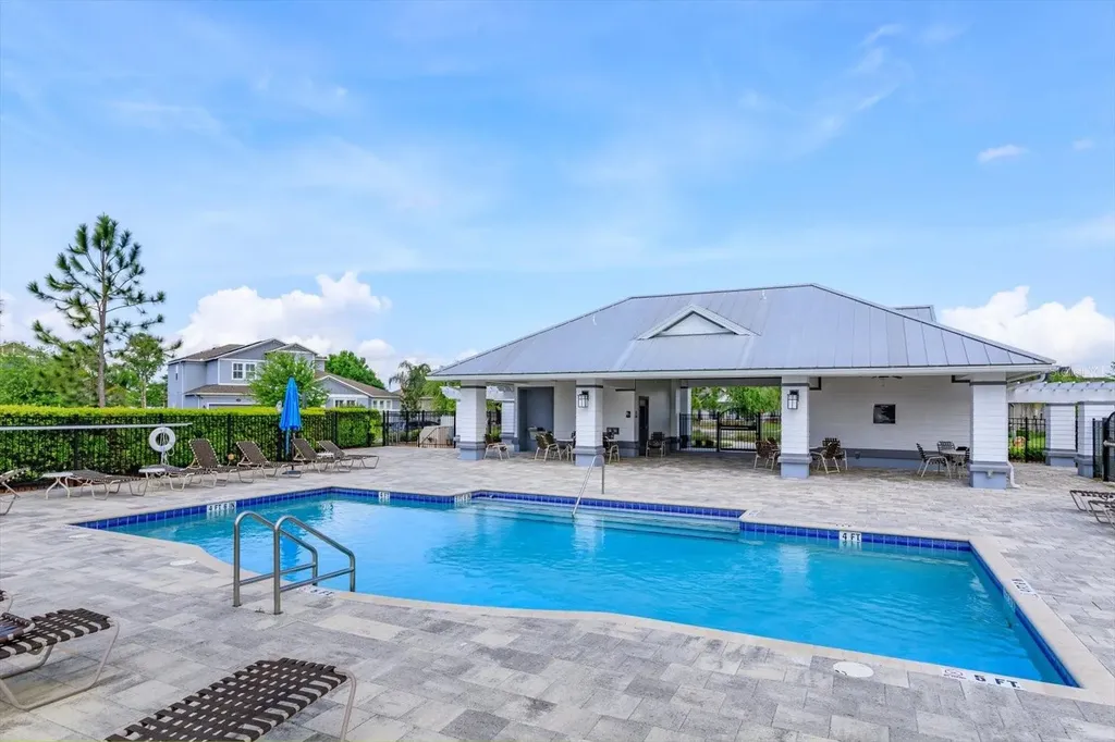1231 Foltz Loop Oakland FL 34787