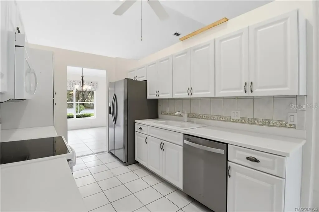 13 Bonnie Court N Homosassa FL 34446