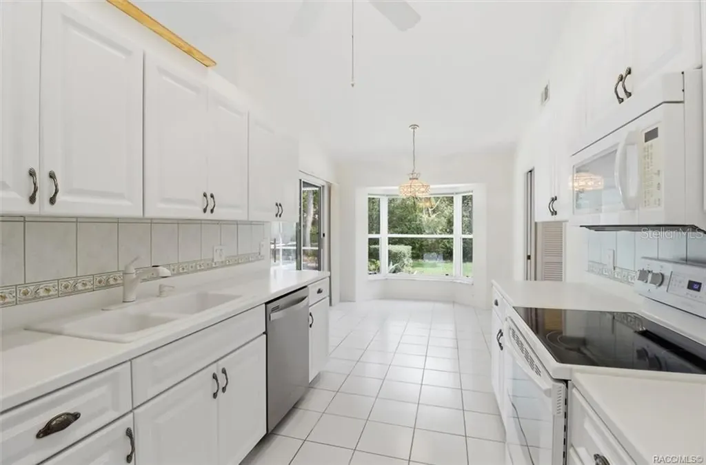 13 Bonnie Court N Homosassa FL 34446