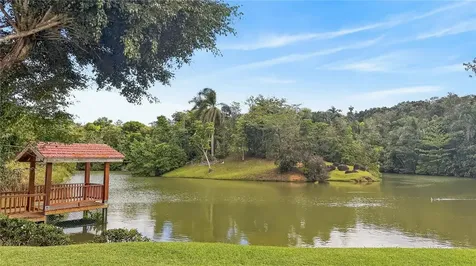 180 Camino Del Monte Cidra PR 00739