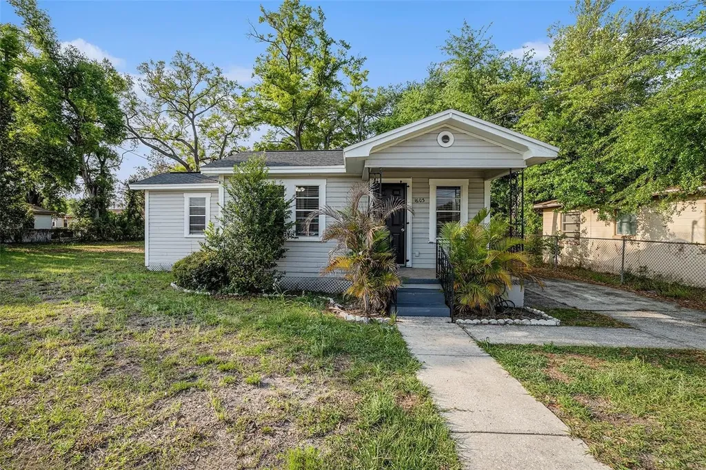 1603 E 33rd Avenue Tampa FL 33610