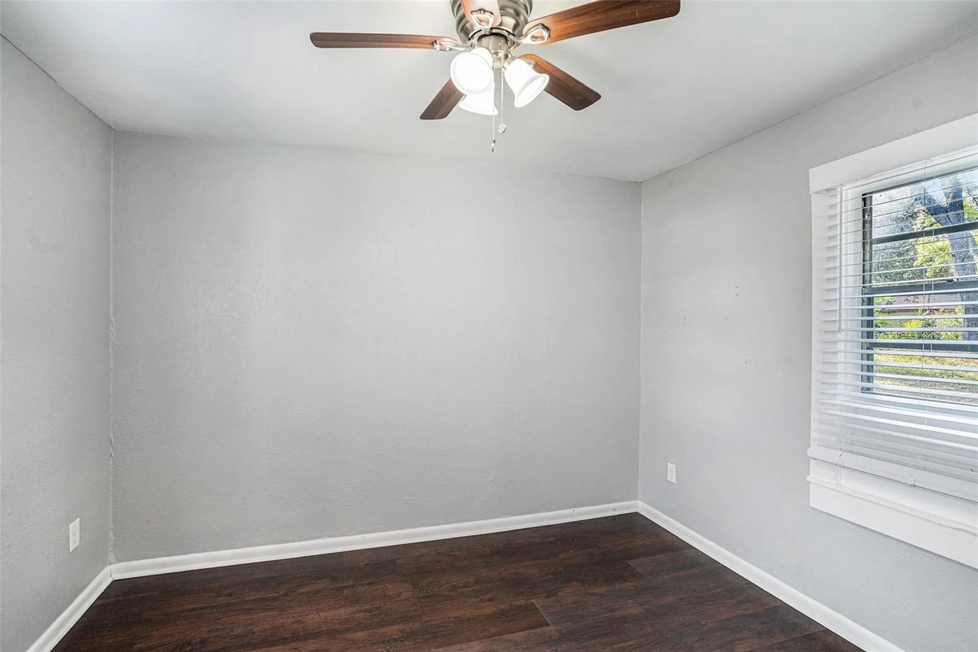 1603 E 33rd Avenue Tampa FL 33610