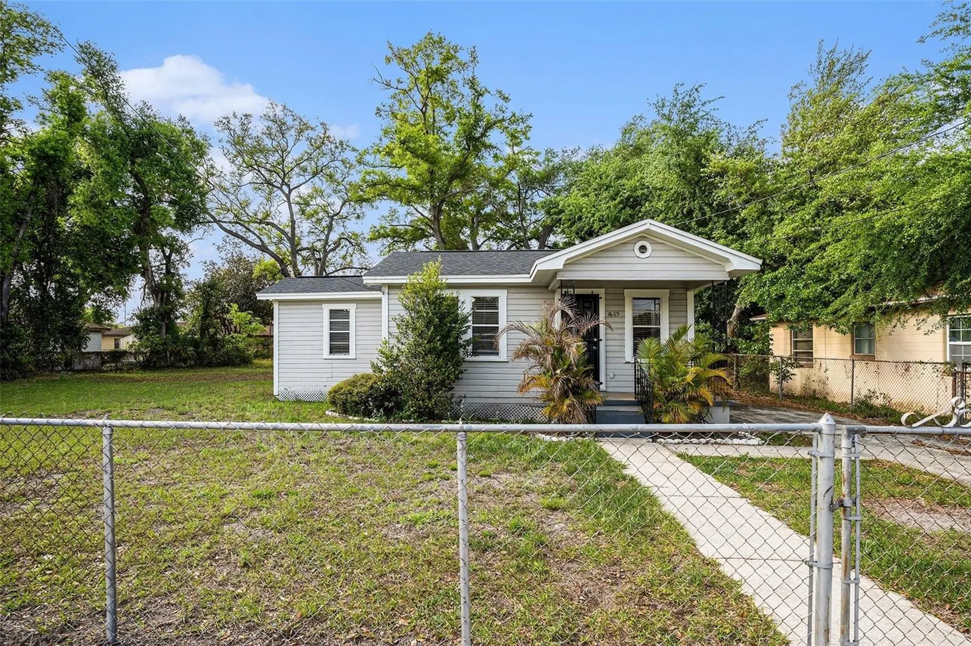 1603 E 33rd Avenue Tampa FL 33610