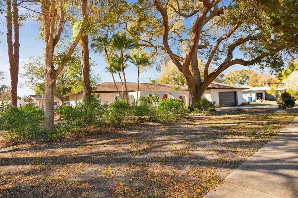 570 Casler Avenue Clearwater FL 33755