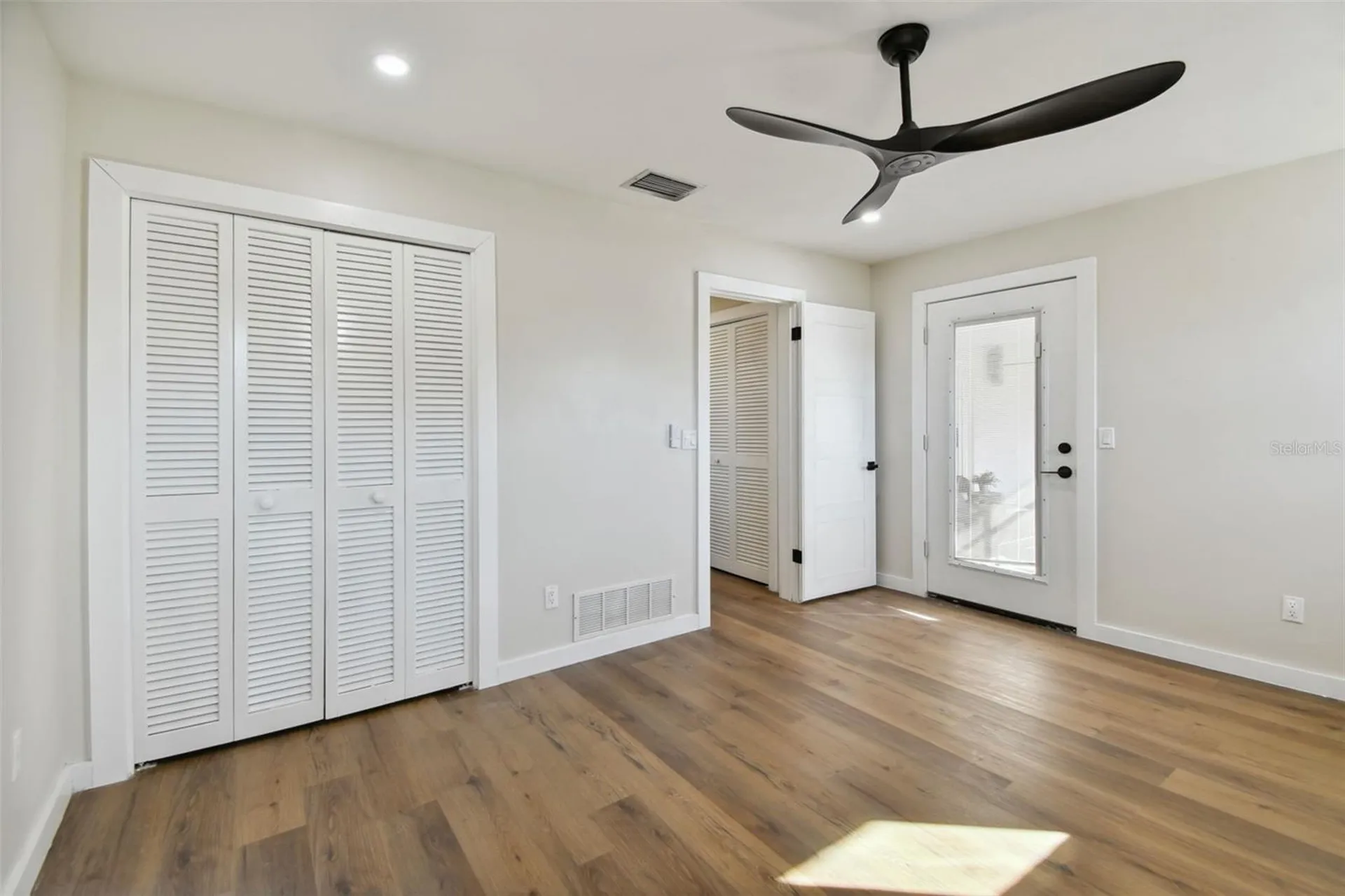 570 Casler Avenue Clearwater FL 33755