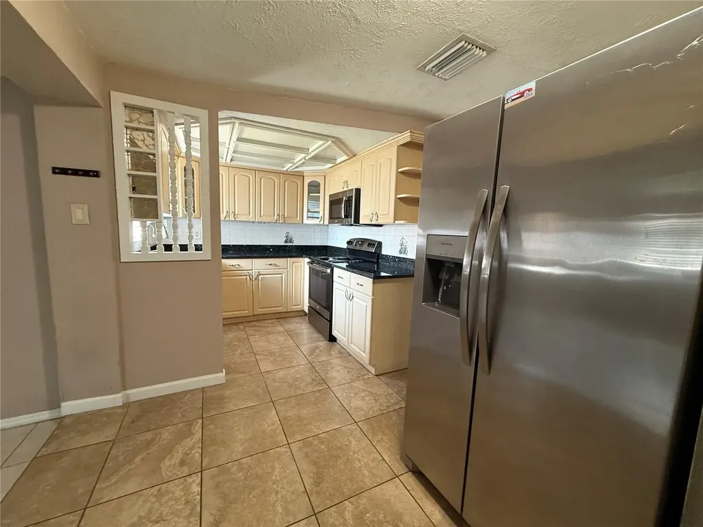 6014 Southern Comfort Boulevard Tampa FL 33634