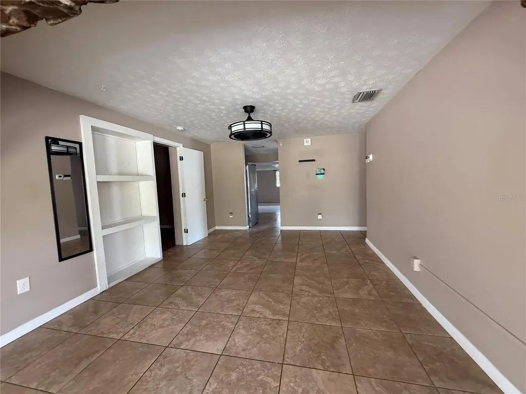 6014 Southern Comfort Boulevard Tampa FL 33634