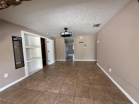 6014 Southern Comfort Boulevard Tampa FL 33634