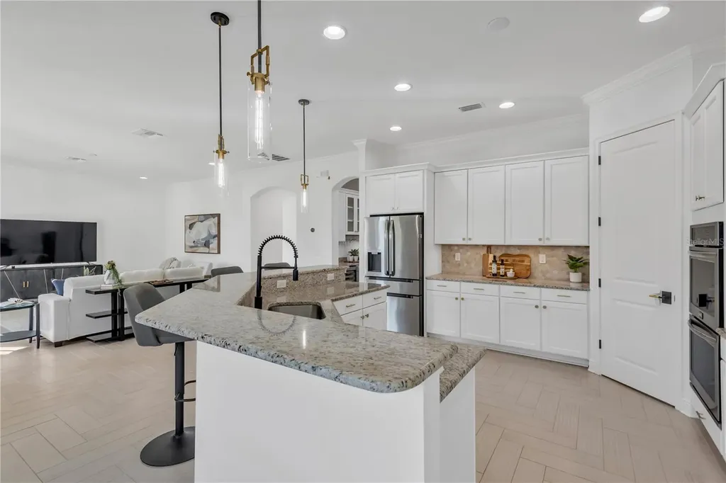 3824 W Santiago Street Tampa FL 33629