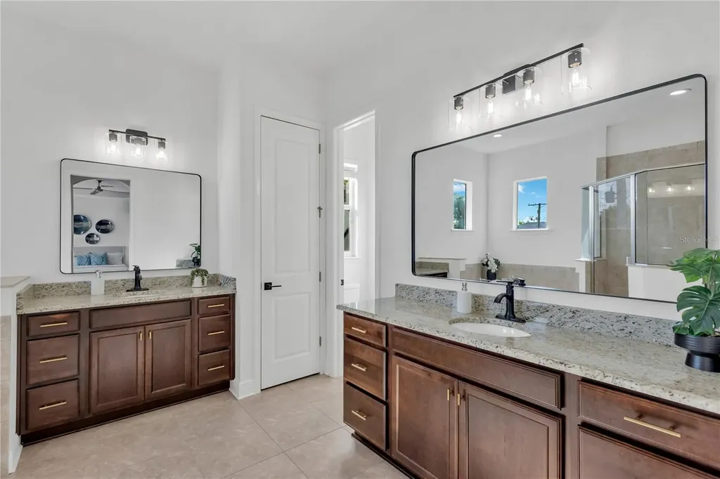 3824 W Santiago Street Tampa FL 33629