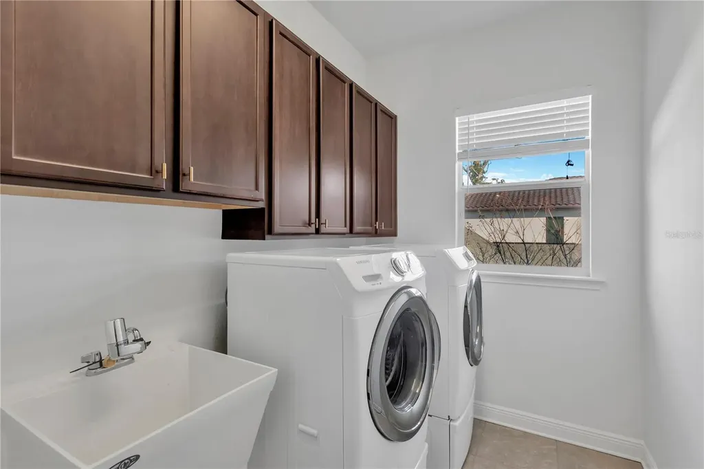 3824 W Santiago Street Tampa FL 33629