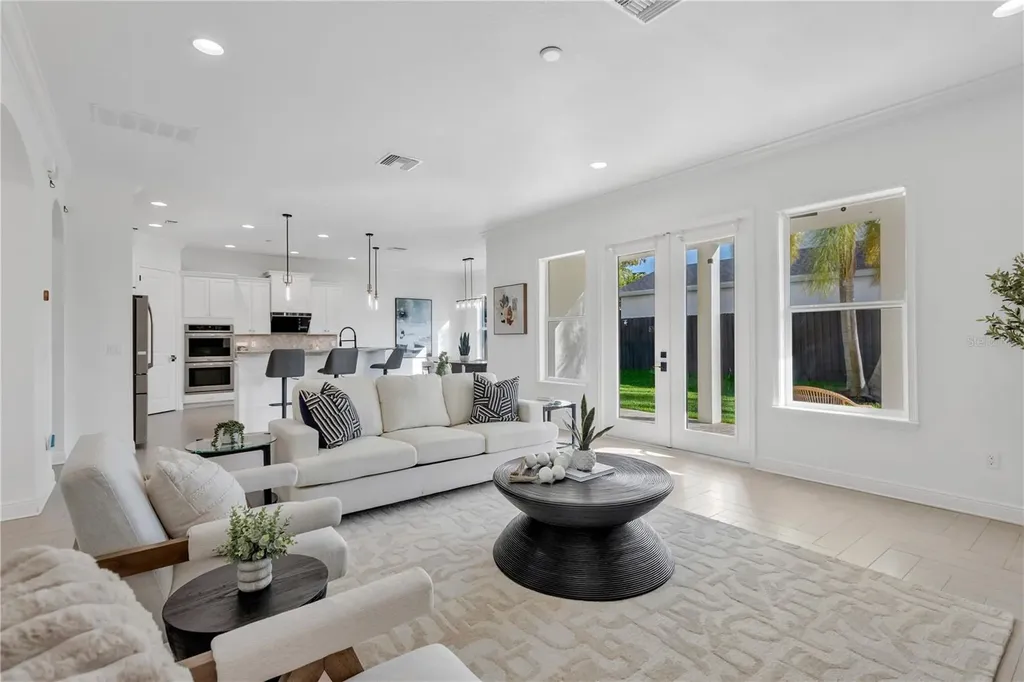 3824 W Santiago Street Tampa FL 33629
