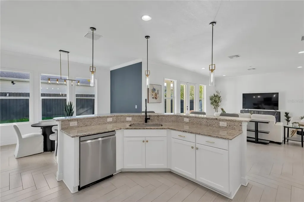 3824 W Santiago Street Tampa FL 33629