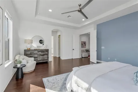 3824 W Santiago Street Tampa FL 33629