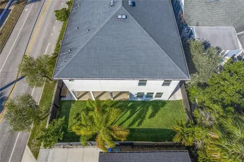 3824 W Santiago Street Tampa FL 33629