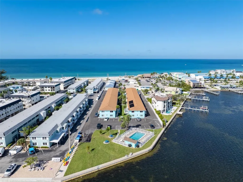 117 7th Street N Bradenton Beach FL 34217