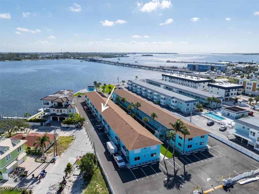 117 7th Street N Bradenton Beach FL 34217