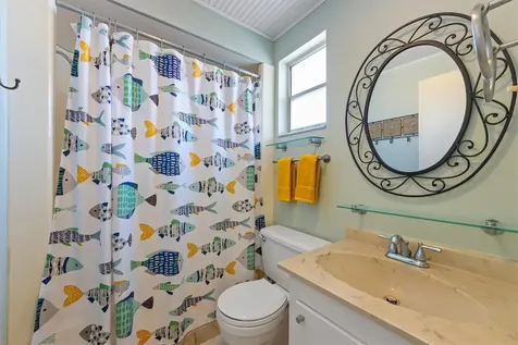 117 7th Street N Bradenton Beach FL 34217