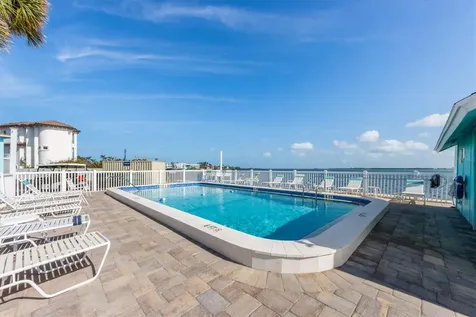117 7th Street N Bradenton Beach FL 34217