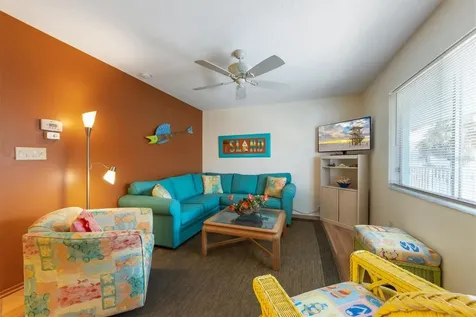117 7th Street N Bradenton Beach FL 34217