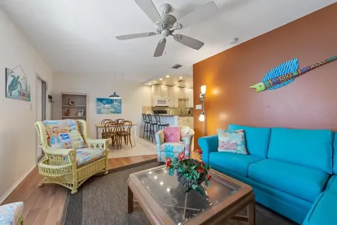 117 7th Street N Bradenton Beach FL 34217